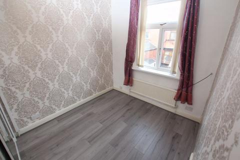 2 bedroom terraced house to rent, Pomona Street, Rochdale OL11 1PD