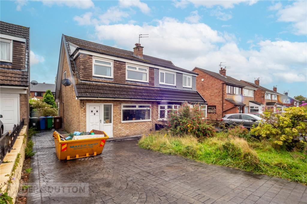 Boarshaw Crescent, Middleton, Manchester, M24 3 bed semidetached house