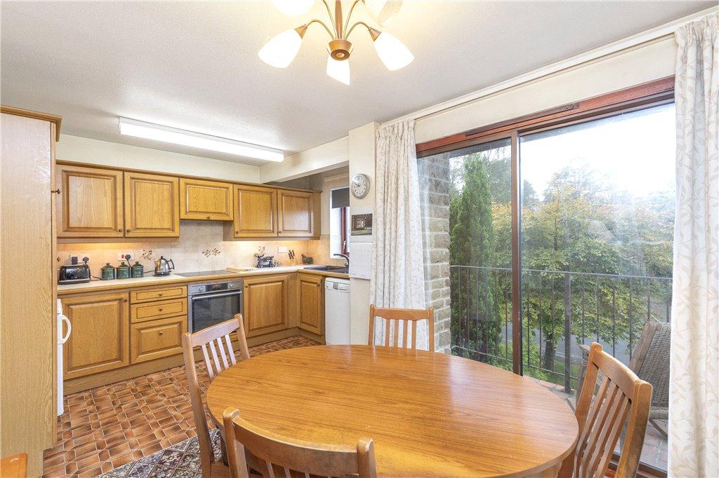 Ilkley Hall Park, Ilkley, LS29 3 bed townhouse for sale £400,000