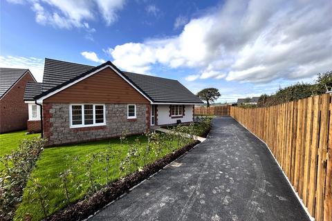 3 bedroom bungalow to rent, Antler Close, South Molton, EX36