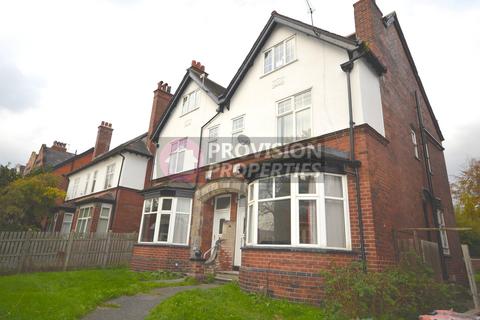 8 bedroom semi-detached house to rent, St. Michaels Villas, Headingley LS6