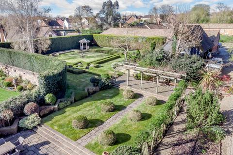 7 bedroom detached house for sale, The Causeway, Dunmow, Essex