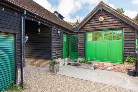 5 bedroom barn conversion for sale, Britwell Road, Slough SL1