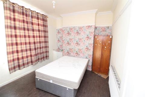 3 bedroom house for sale, Meech Street, Manchester M11