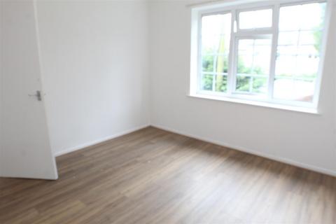 1 bedroom flat to rent, Bolton Old Road, Manchester M46