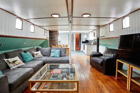 2 bedroom houseboat for sale, Lots Ait, Brentford, TW8