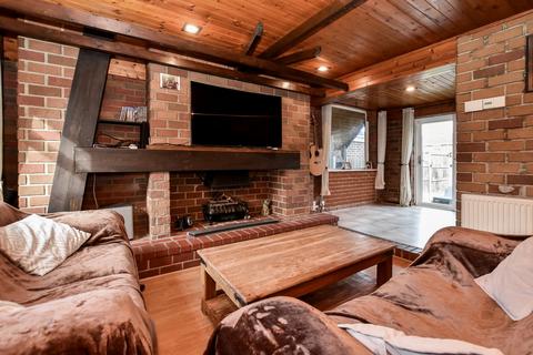 316 Broadway, Gillingham, ME8 6DU