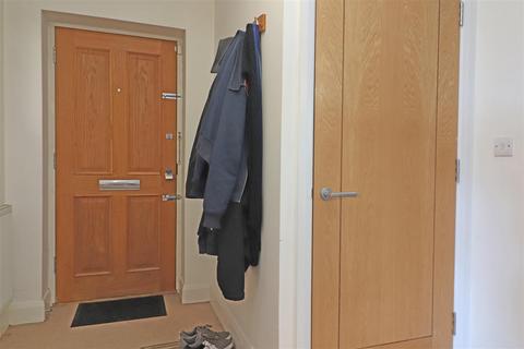 Flat 16, Sycamore Court Brook Road, Redhill, RH1 6BQ