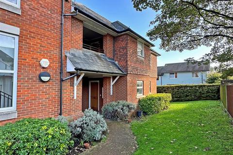 Flat 16, Sycamore Court Brook Road, Redhill, RH1 6BQ