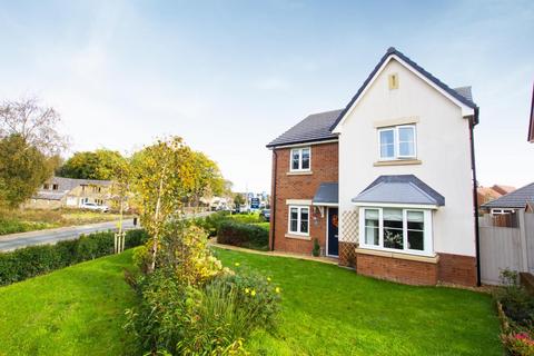2 Green Field, Darwen, BB3 3FY