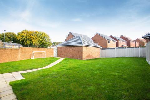2 Green Field, Darwen, BB3 3FY