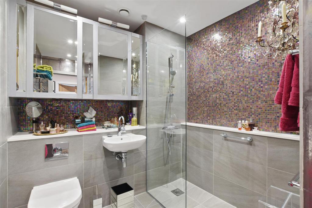 01-d1ed GCMCS - 5 Spring Hill House - Bathroom -Orig