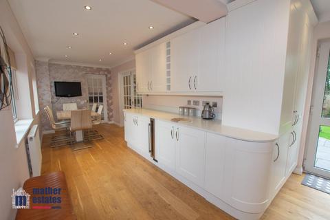 5 bedroom detached house for sale, Chalkdown, Stevenage