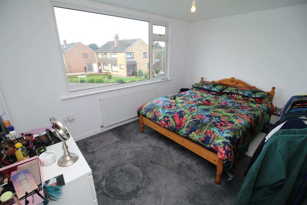 Gallagher Road, Bedworth 3 bed property £1,100 pcm (£254 pw)