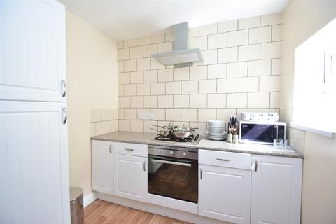 4 bedroom terraced house to rent, Kilwick Street, Hartlepool, TS24