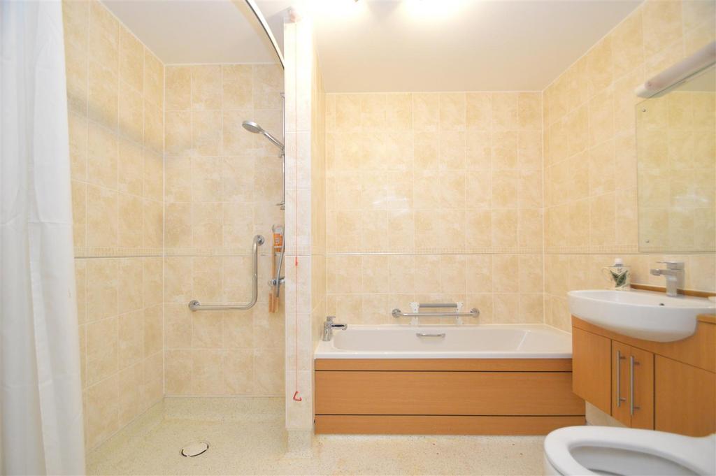 Bathroom/ Wet Room