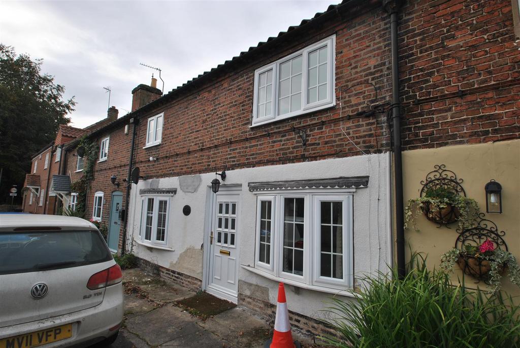 Church Street, Bawtry, Doncaster 2 bed terraced house for sale £175,000