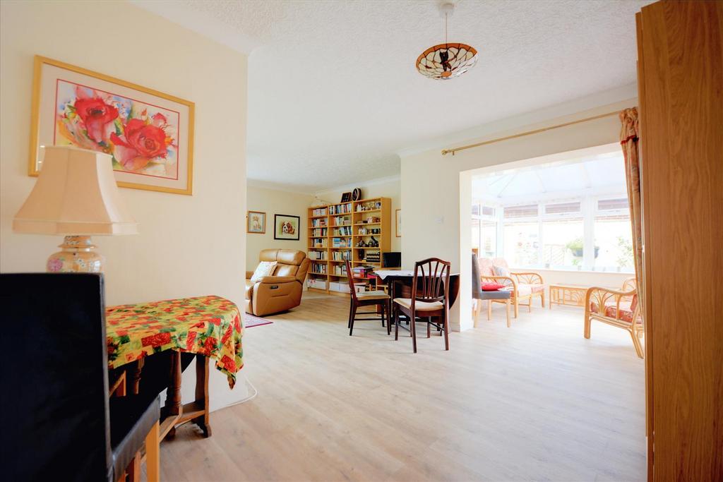 Living Room 1.jpeg