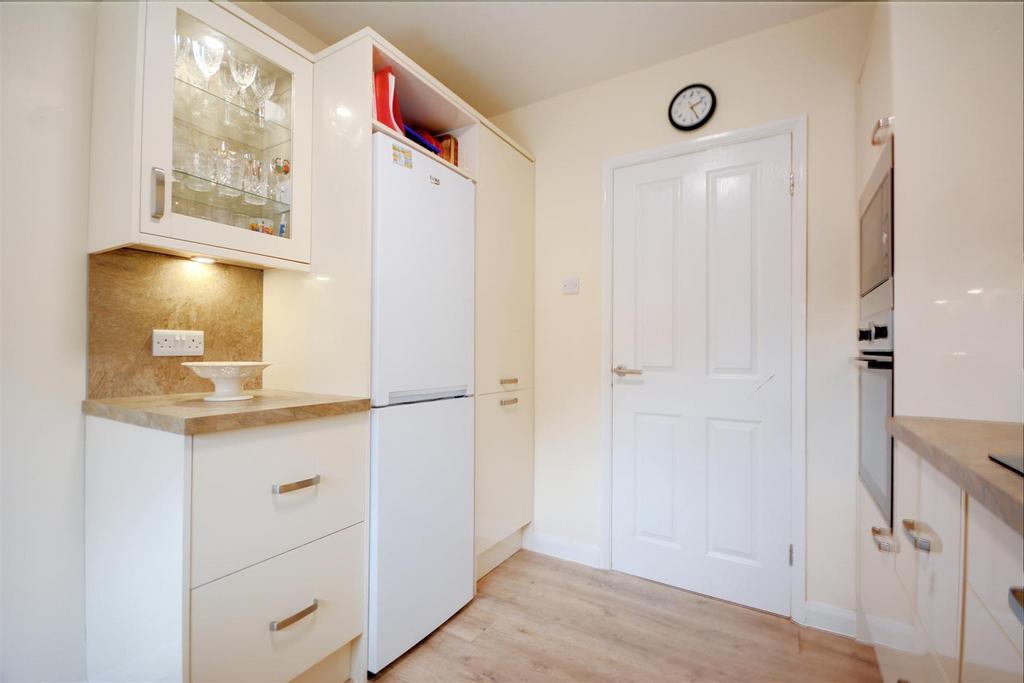 Kitchen 3.jpeg