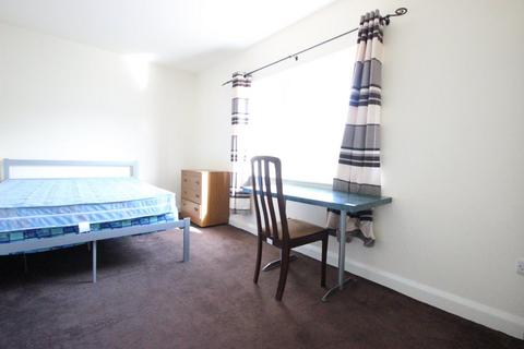5 bedroom flat to rent, Cowley Road