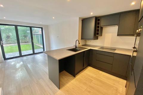 17 Avonside Way, Macclesfield, SK11 8BY