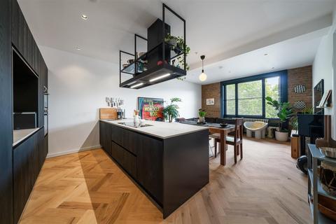 1 bedroom apartment for sale, Belsize Park Gardens, Belsize Park, London