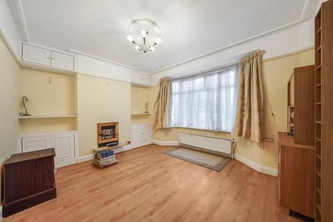 4 Eric Road, Romford, RM6 6JJ