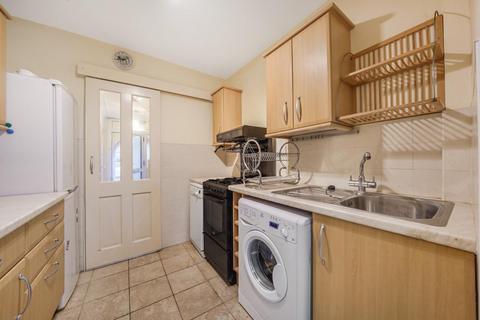 4 Eric Road, Romford, RM6 6JJ