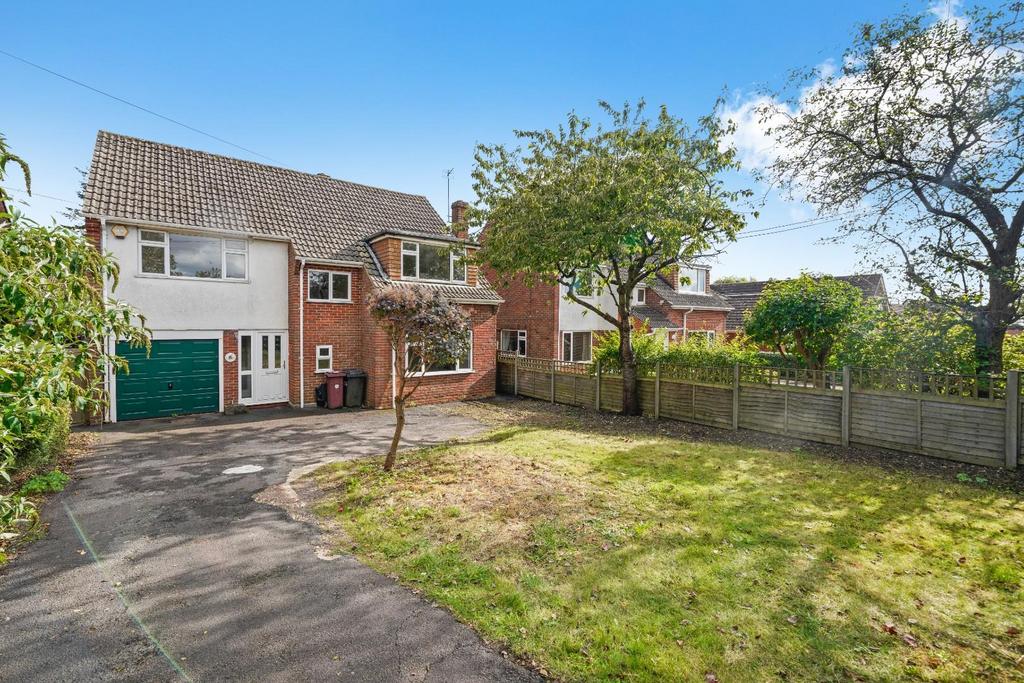Roman Road, Basingstoke. Berkshire. RG23 8HE 5 bed detached house for