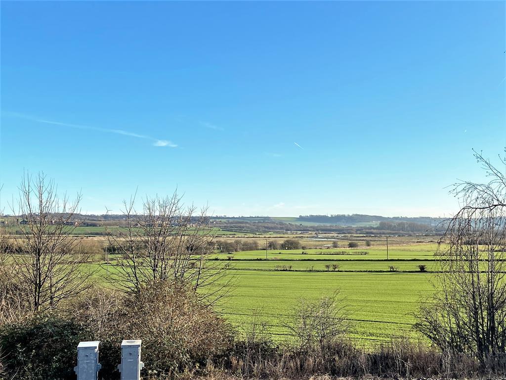 Park Crescent, Bolton Upon Dearne, Rotherham, S63 8NU 3 bed semi