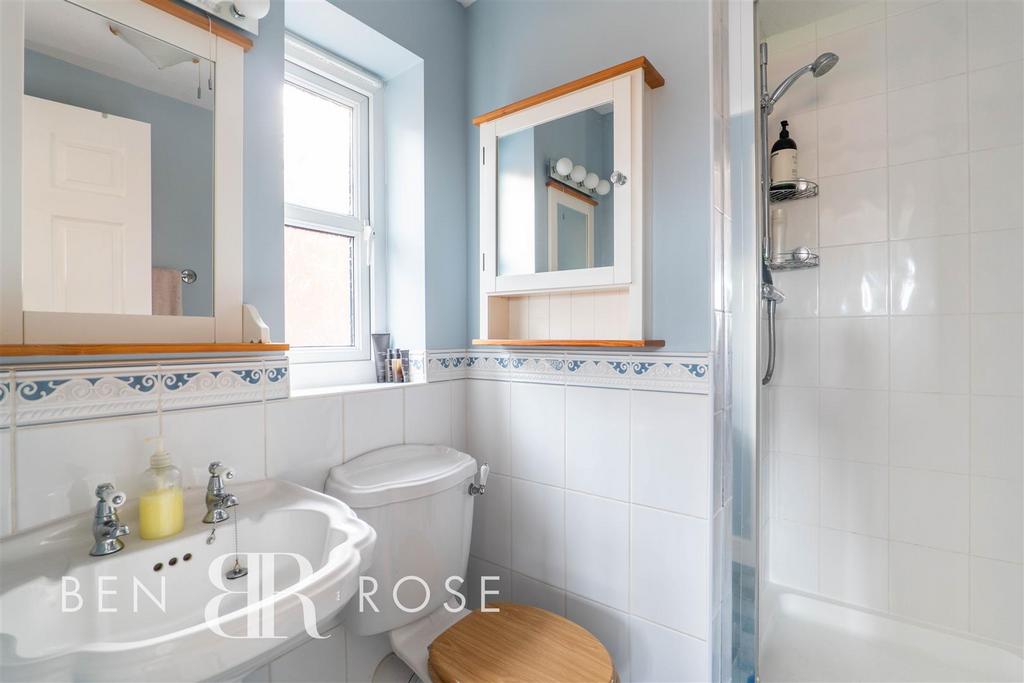 Master Ensuite