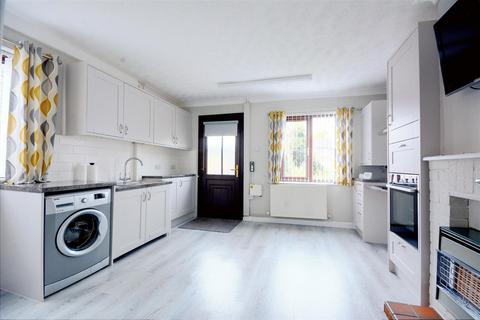 9 Coniston Drive, Ilkeston, DE7 4FG