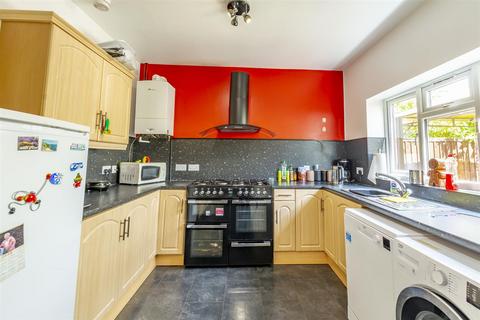 4 bedroom semi-detached house for sale, Longmoor Lane, Sandiacre, Nottingham