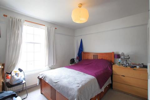 2 bedroom end of terrace house for sale, Albion Road, Hounslow TW3