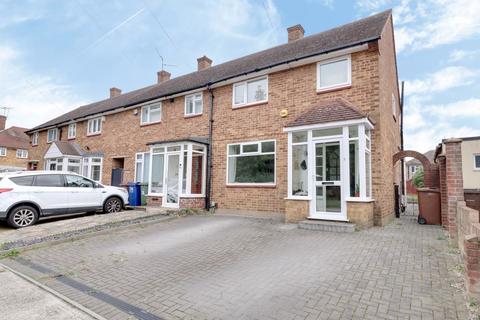 3 bedroom semi-detached house for sale - Hamble Lane, South Ockendon RM15