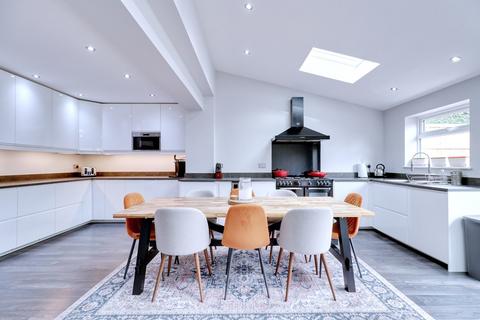 3 bedroom semi-detached house for sale - Hamble Lane, South Ockendon RM15