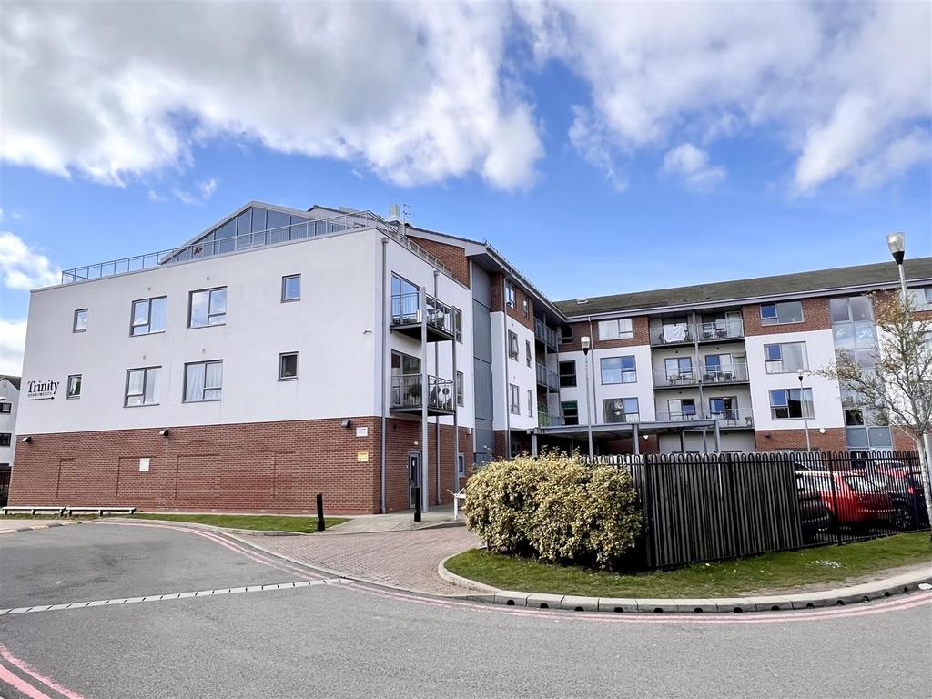 Trinity Way, Shirley, Solihull 2 bed retirement property for sale £95,000
