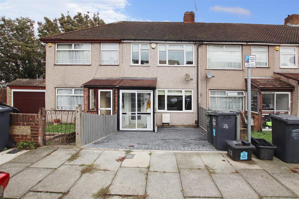 Lavinia Road, Dartford 3 bed terraced house for sale £365,000