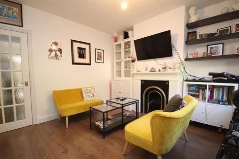 83 Fulwich Road, Dartford, DA1 1UN