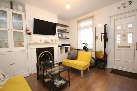 83 Fulwich Road, Dartford, DA1 1UN
