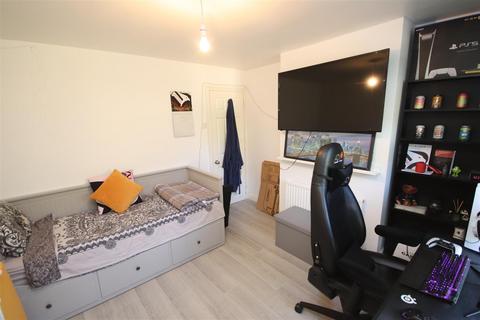 83 Fulwich Road, Dartford, DA1 1UN