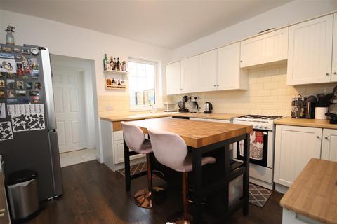83 Fulwich Road, Dartford, DA1 1UN