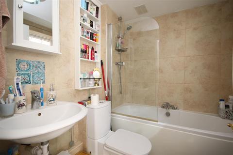 83 Fulwich Road, Dartford, DA1 1UN