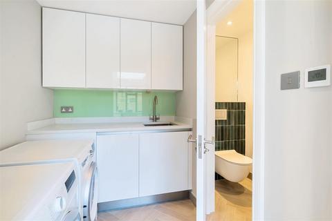 Flat 2, 10 Catherine Road, Surbiton, KT6 4HA