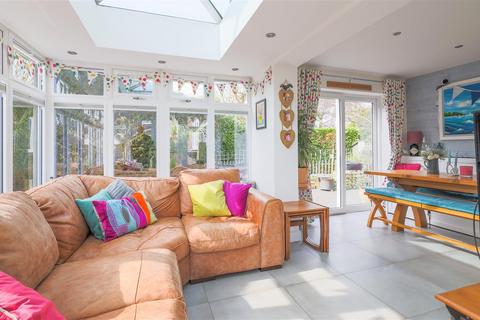 17 Furlong Avenue, Tean, Stoke-on-trent, ST10 4JS