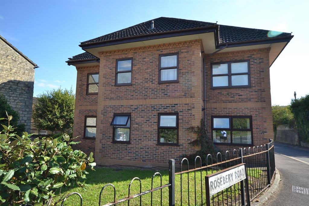 Rosebery Road, Dursley, GL11 4PS 2 bed flat for sale £116,500