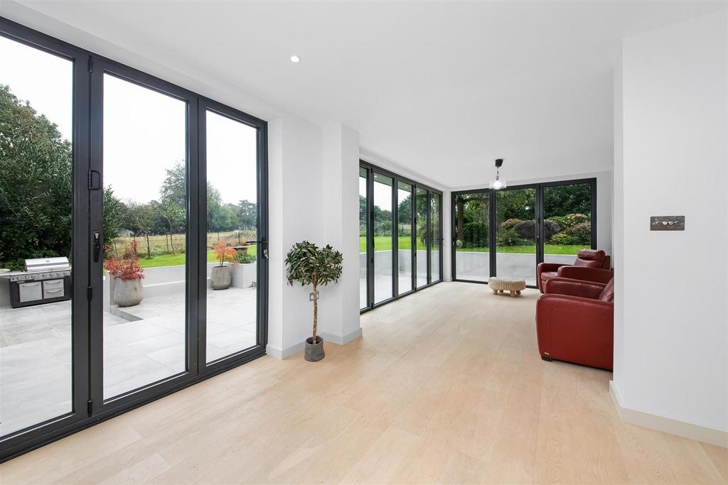 Bi folds