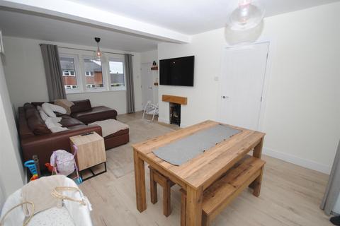 13 Brigshaw Drive, Allerton Bywater, Castleford, WF10 2HT