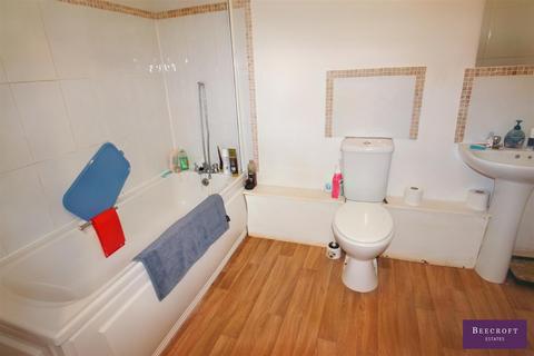 1 bedroom flat for sale, 84, High Street, Thurnscoe, Rotherham