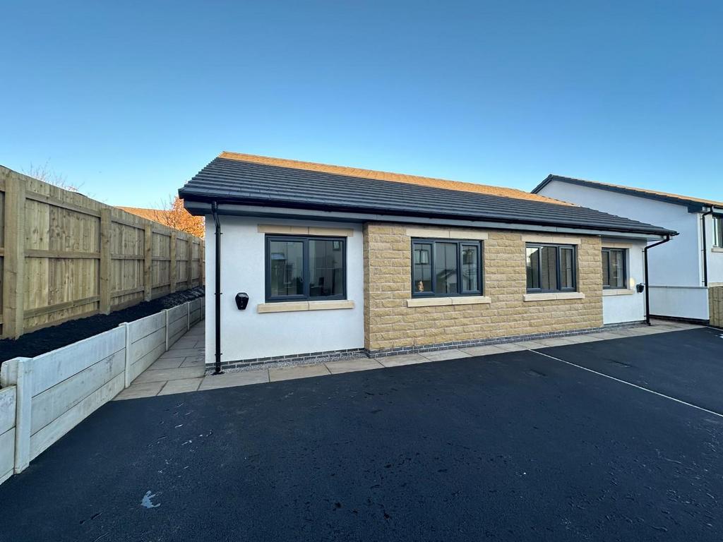 Dixon Street, Barrowford 2 bed semidetached bungalow for sale £205,000